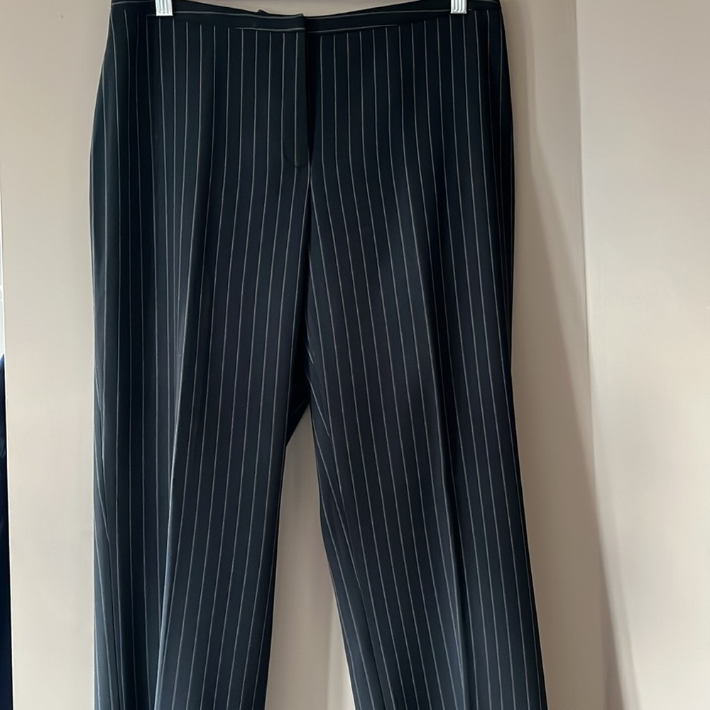 Jones New York Black Pinstripe Pants